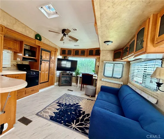 827 Deerwood Drive, San Jacinto, California 92583