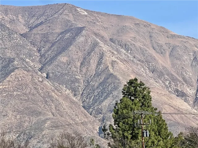 827 Deerwood Drive, San Jacinto, California 92583