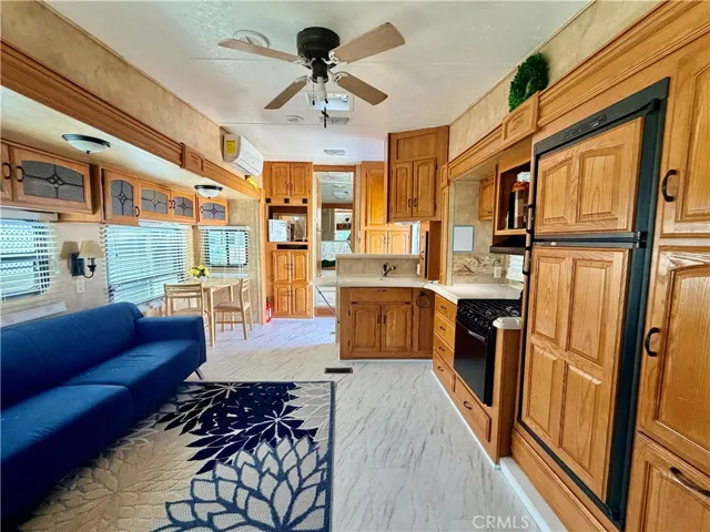 827 Deerwood Drive, San Jacinto, California 92583