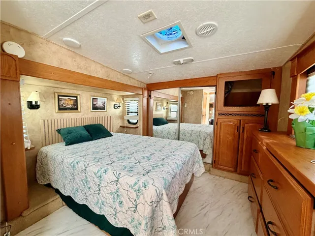 827 Deerwood Drive, San Jacinto, California 92583