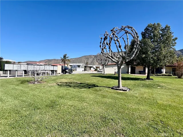827 Deerwood Drive, San Jacinto, California 92583