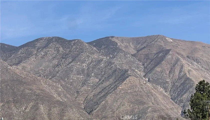 827 Deerwood Drive, San Jacinto, California 92583