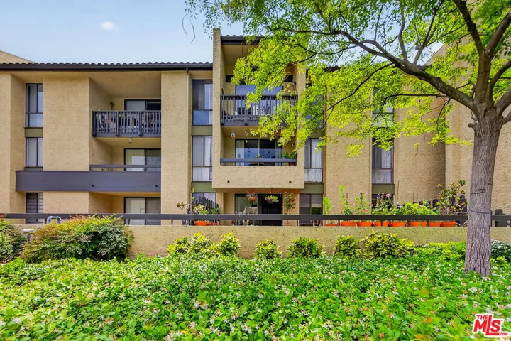 4040 Via Marisol 117, Los Angeles, California 90042