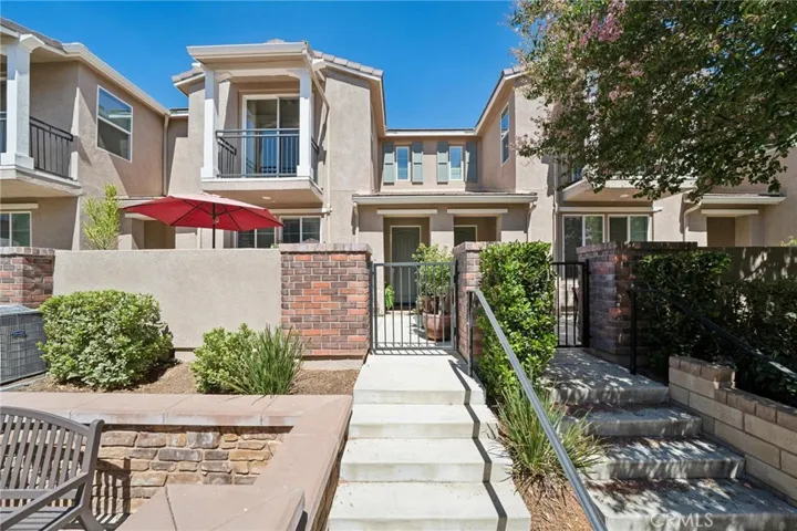 28780 Calle De La Paz, Valencia, California 91354