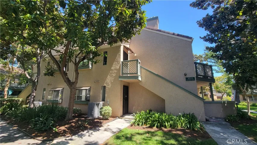 Front Door Entry Level