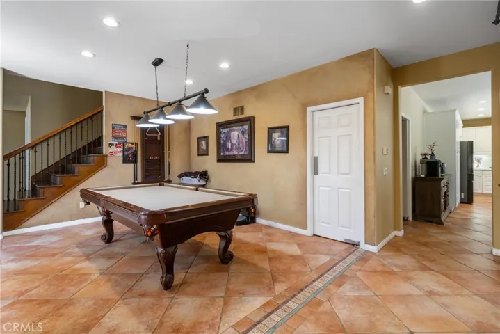 574 Oak Tree Court, Simi Valley, California 93065