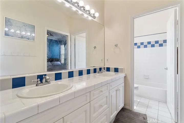574 Oak Tree Court, Simi Valley, California 93065