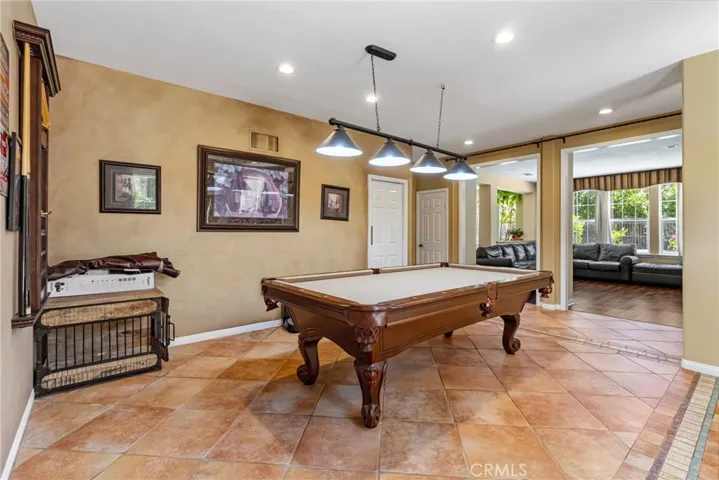 574 Oak Tree Court, Simi Valley, California 93065