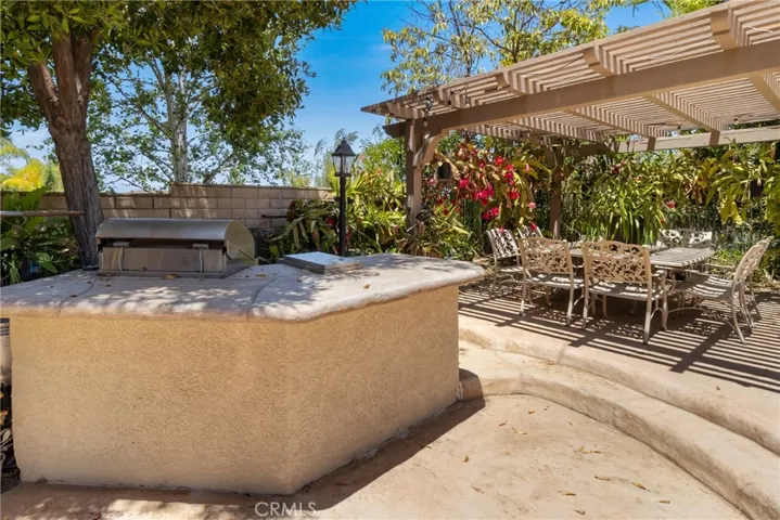 574 Oak Tree Court, Simi Valley, California 93065
