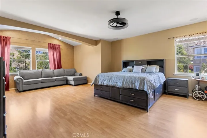 574 Oak Tree Court, Simi Valley, California 93065