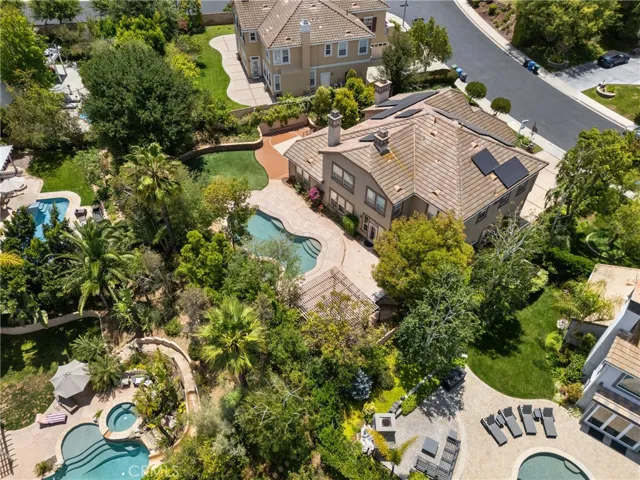 574 Oak Tree Court, Simi Valley, California 93065