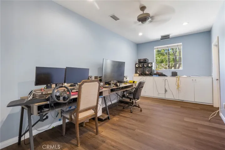 574 Oak Tree Court, Simi Valley, California 93065