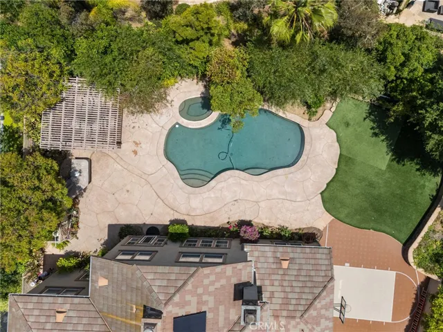 574 Oak Tree Court, Simi Valley, California 93065