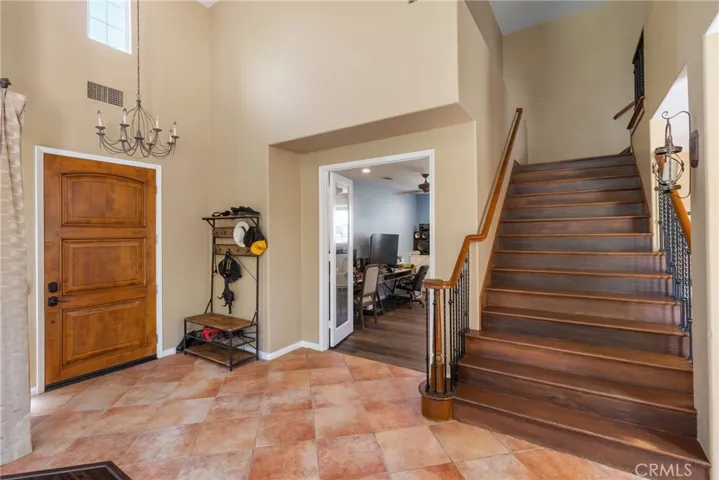 574 Oak Tree Court, Simi Valley, California 93065