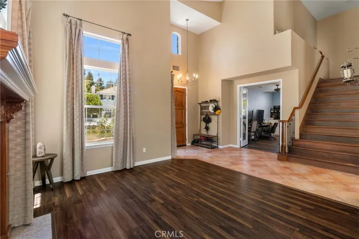 574 Oak Tree Court, Simi Valley, California 93065