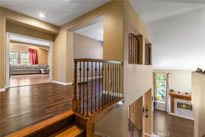 574 Oak Tree Court, Simi Valley, California 93065
