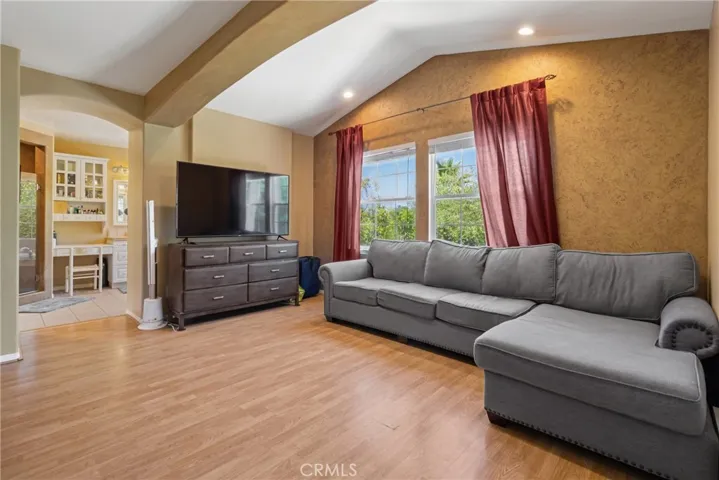 574 Oak Tree Court, Simi Valley, California 93065