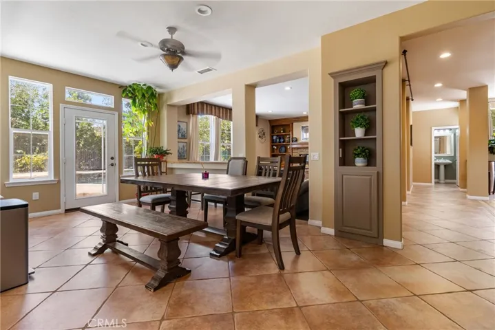 574 Oak Tree Court, Simi Valley, California 93065