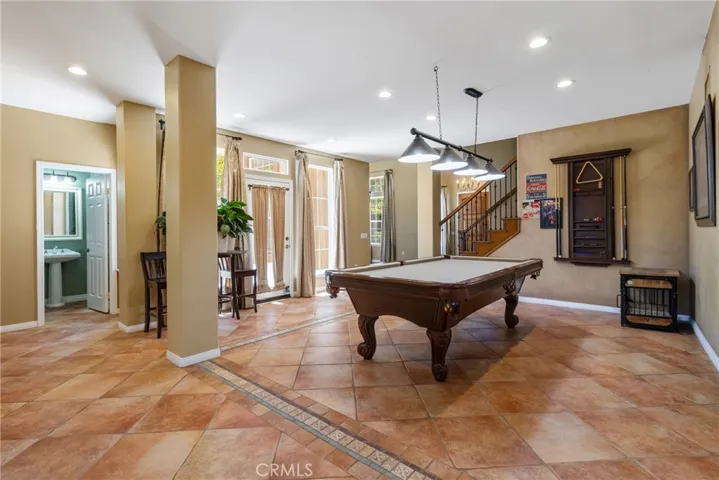 574 Oak Tree Court, Simi Valley, California 93065
