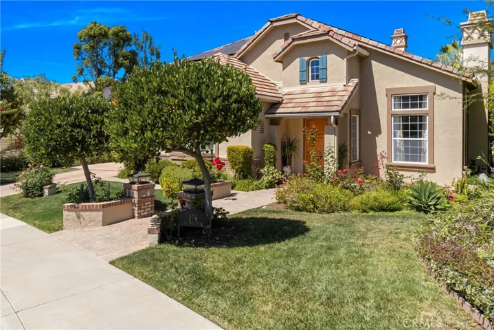 574 Oak Tree Court, Simi Valley, California 93065