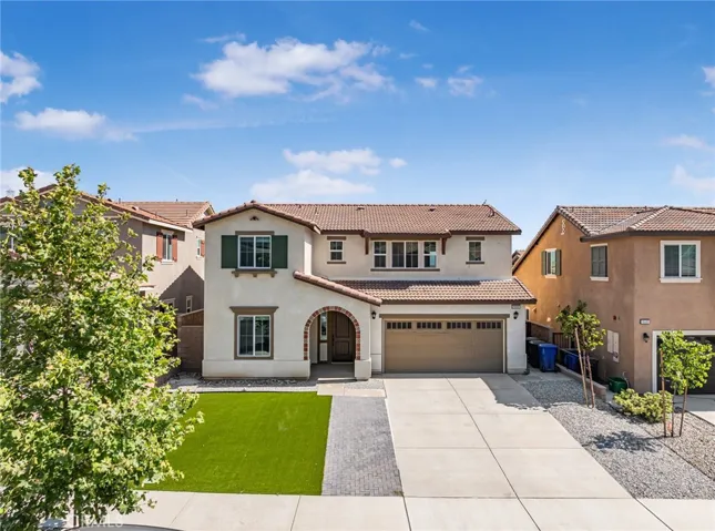 15597 Parry Peak Drive, Fontana, California 92336