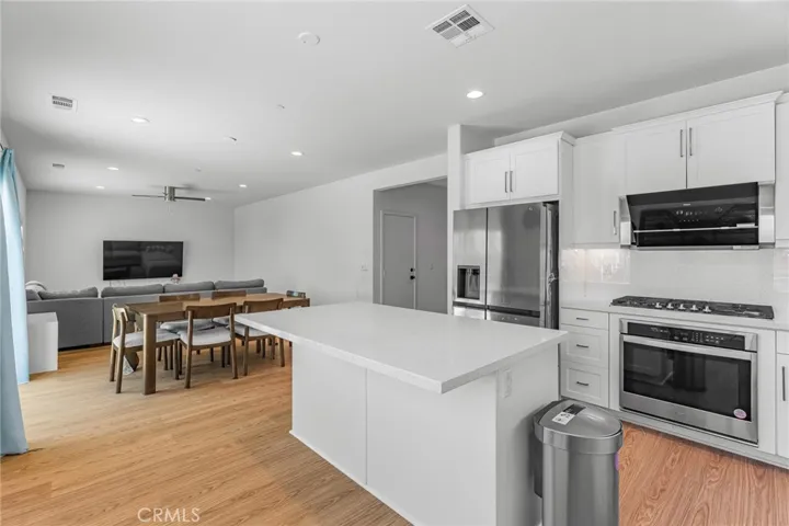 15597 Parry Peak Drive, Fontana, California 92336
