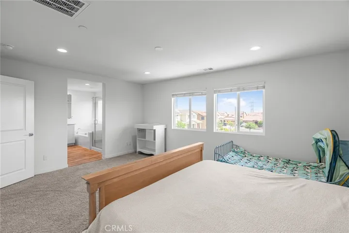15597 Parry Peak Drive, Fontana, California 92336