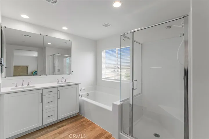 15597 Parry Peak Drive, Fontana, California 92336