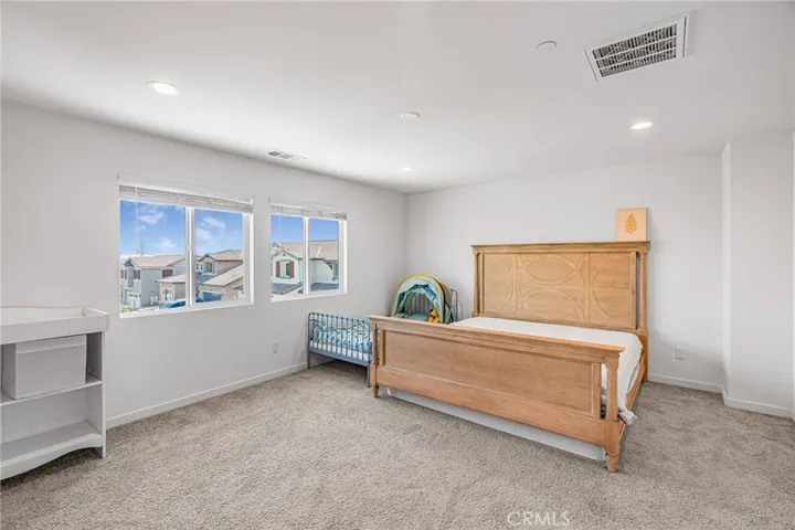15597 Parry Peak Drive, Fontana, California 92336