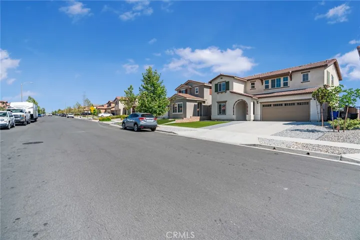 15597 Parry Peak Drive, Fontana, California 92336