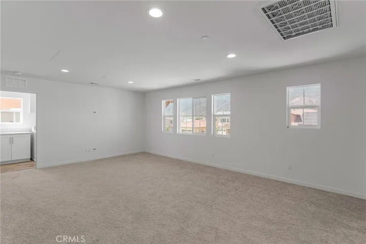 15597 Parry Peak Drive, Fontana, California 92336