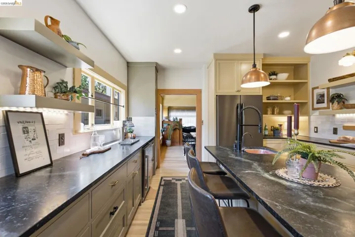 1504 Verdi St, Alameda, California 94501