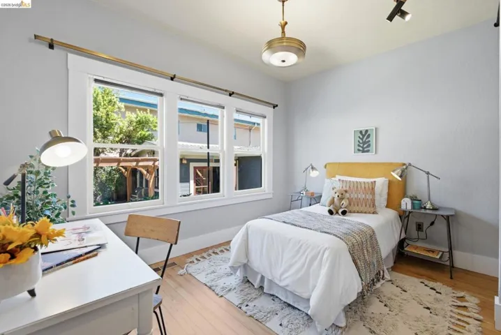 1504 Verdi St, Alameda, California 94501