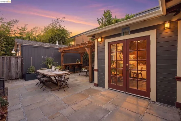 1504 Verdi St, Alameda, California 94501