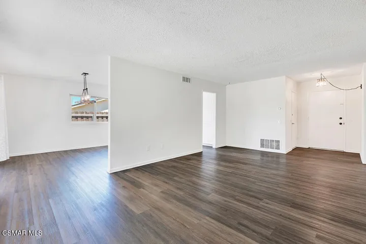 4063 Elkwood St-HsHProd-21