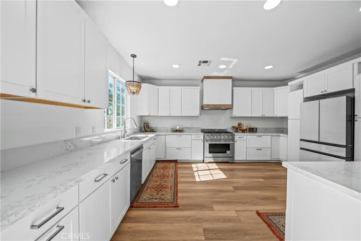 34782 Grotto Hills Drive, Winchester, California 92596