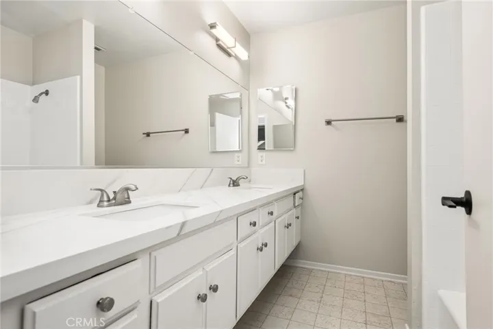 1877 Swan Circle, Costa Mesa, California 92626