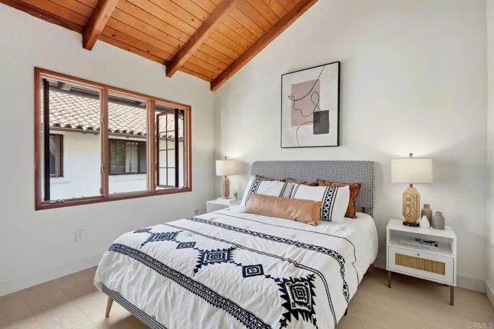8608 Villa La Jolla Drive 4, La Jolla, California 92037 — photo 5