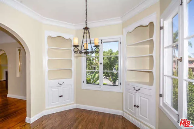 284 1/2 Granada Avenue 1, Long Beach, California 90803