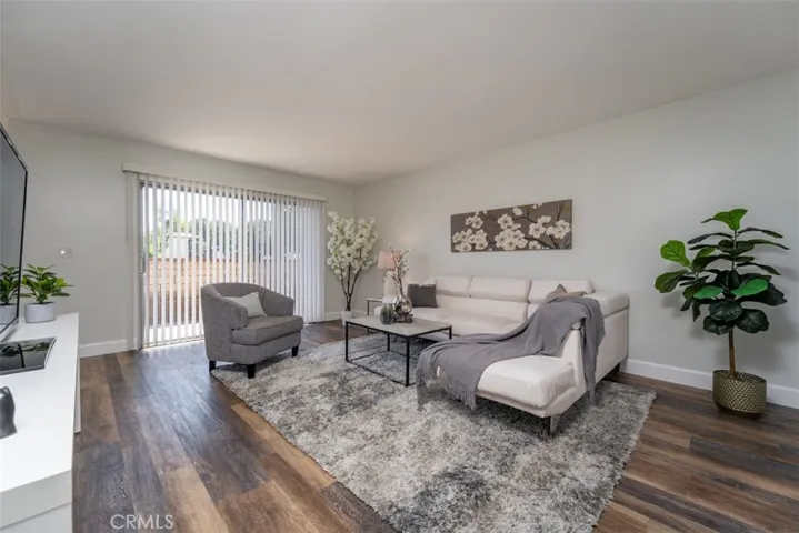 700 W La Veta A1, Orange, California 92868