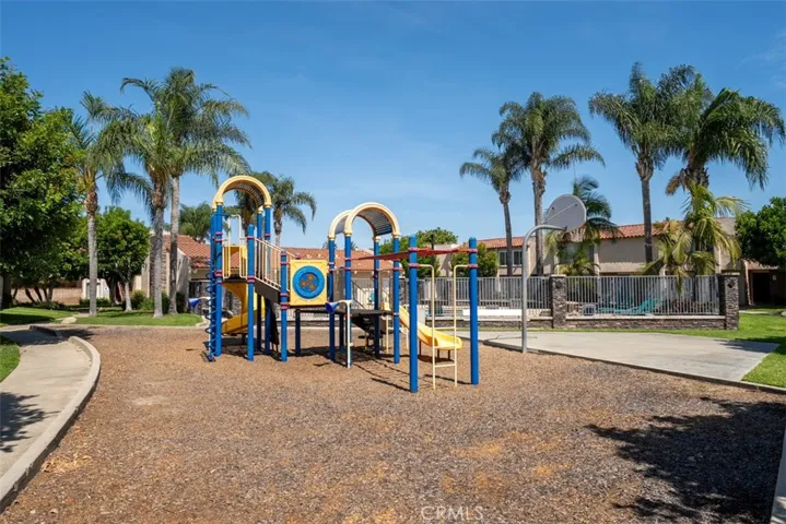 700 W La Veta A1, Orange, California 92868