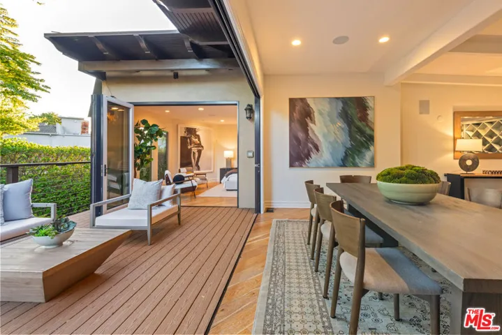 8045 Rayford Drive, Los Angeles, California 90045