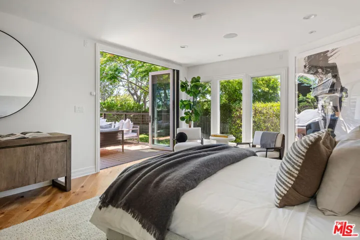 8045 Rayford Drive, Los Angeles, California 90045