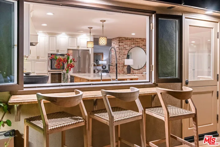 8045 Rayford Drive, Los Angeles, California 90045