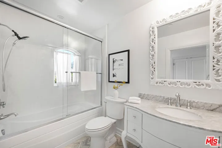 8045 Rayford Drive, Los Angeles, California 90045