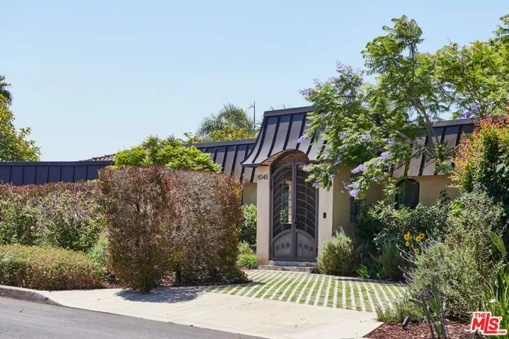 8045 Rayford Drive, Los Angeles, California 90045
