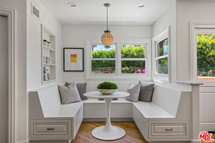 8045 Rayford Drive, Los Angeles, California 90045
