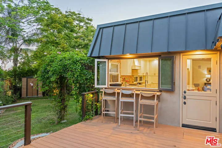 8045 Rayford Drive, Los Angeles, California 90045