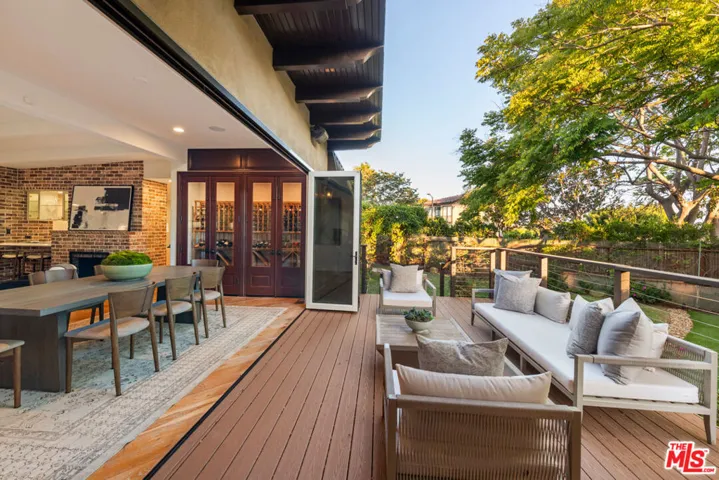 8045 Rayford Drive, Los Angeles, California 90045