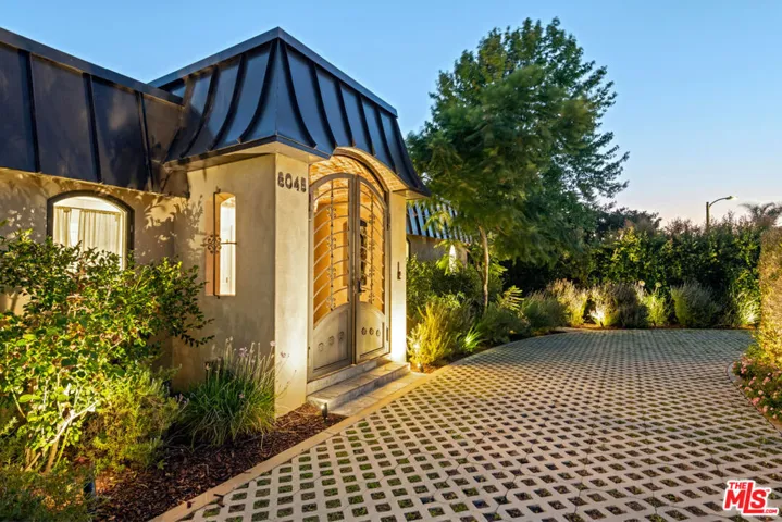 8045 Rayford Drive, Los Angeles, California 90045